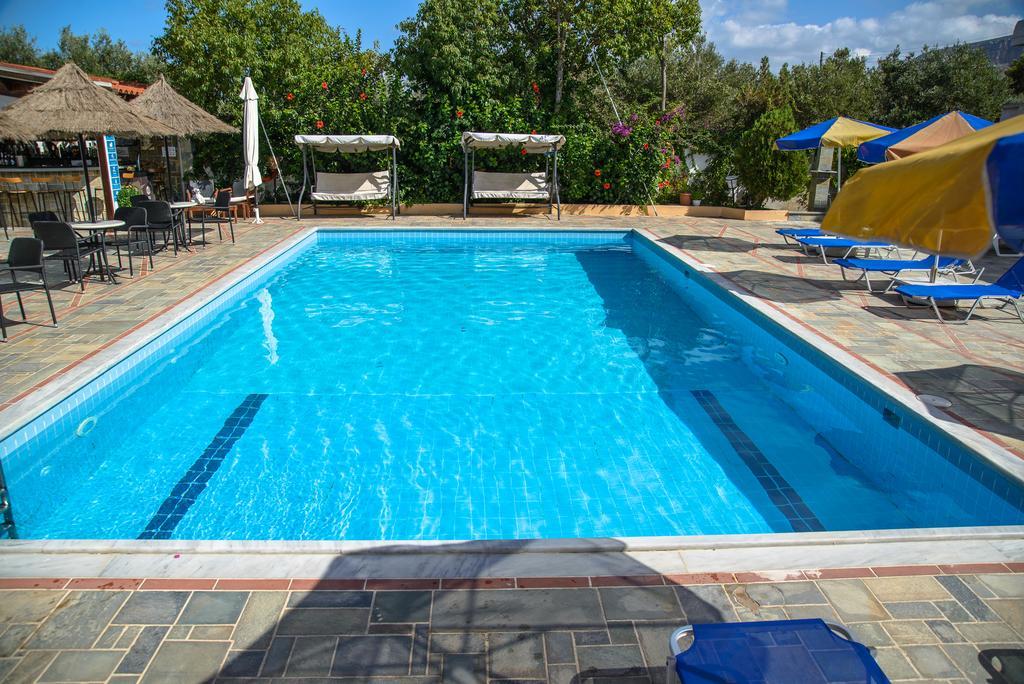 Elpida Aparthotel 구베스 외부 사진