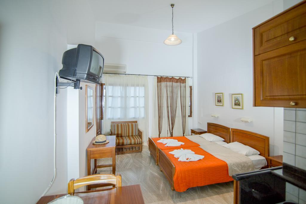 Elpida Aparthotel 구베스 외부 사진