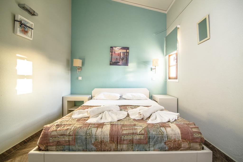 Elpida Aparthotel 구베스 외부 사진