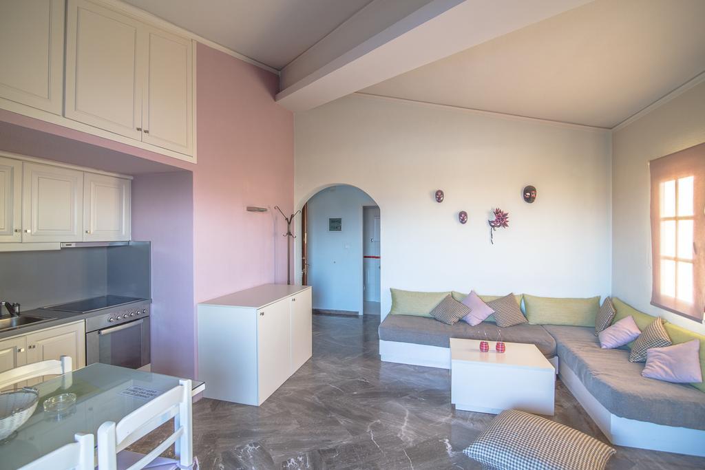 Elpida Aparthotel 구베스 외부 사진