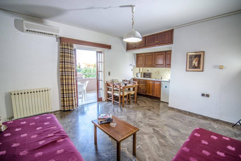 Elpida Aparthotel 구베스 외부 사진