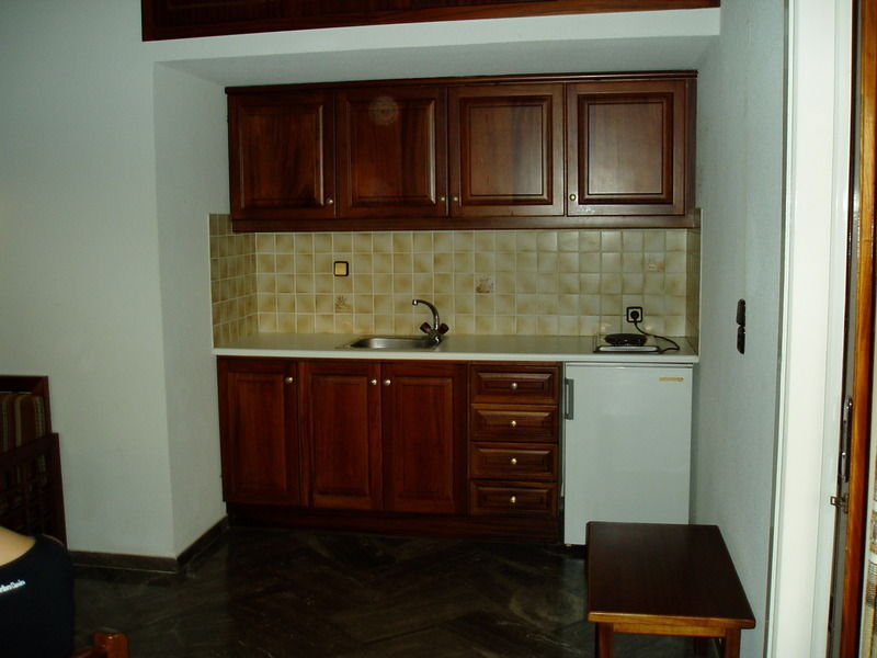 Elpida Aparthotel 구베스 외부 사진